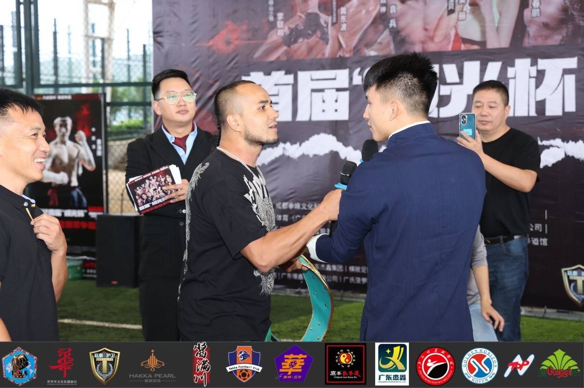 李连邦比赛视频,震撼来袭李连邦比赛视频，绝世武术风采展现！