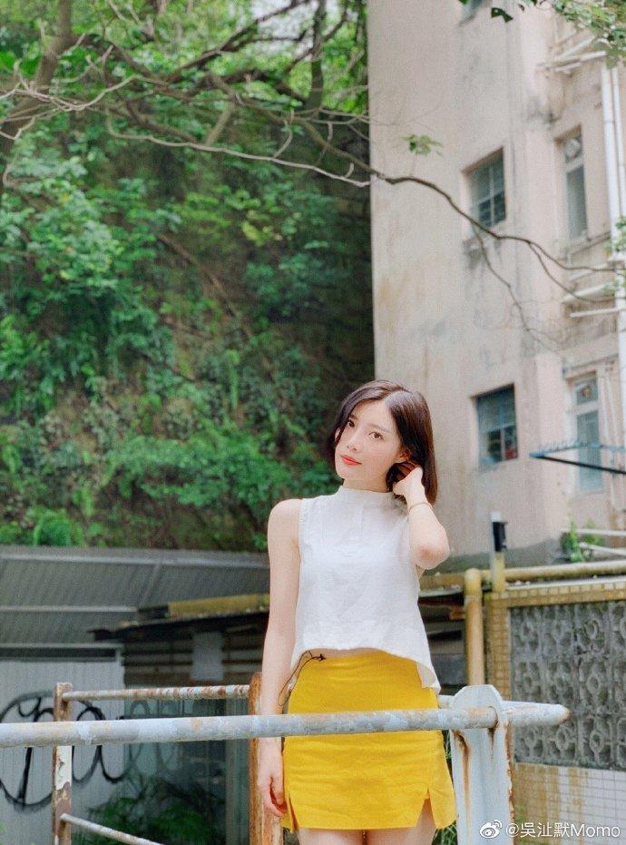 香港女演员吴，闪耀银幕的明星之光