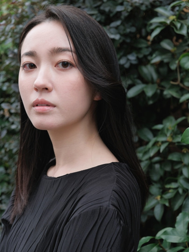 如何成为出色日本演员茧？探索其成功之路。