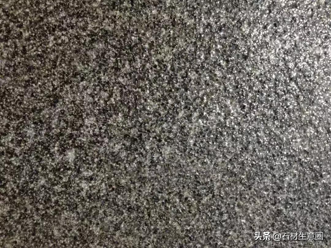 芝麻黑价格揭秘，背后的趣事与情感连结的探讨