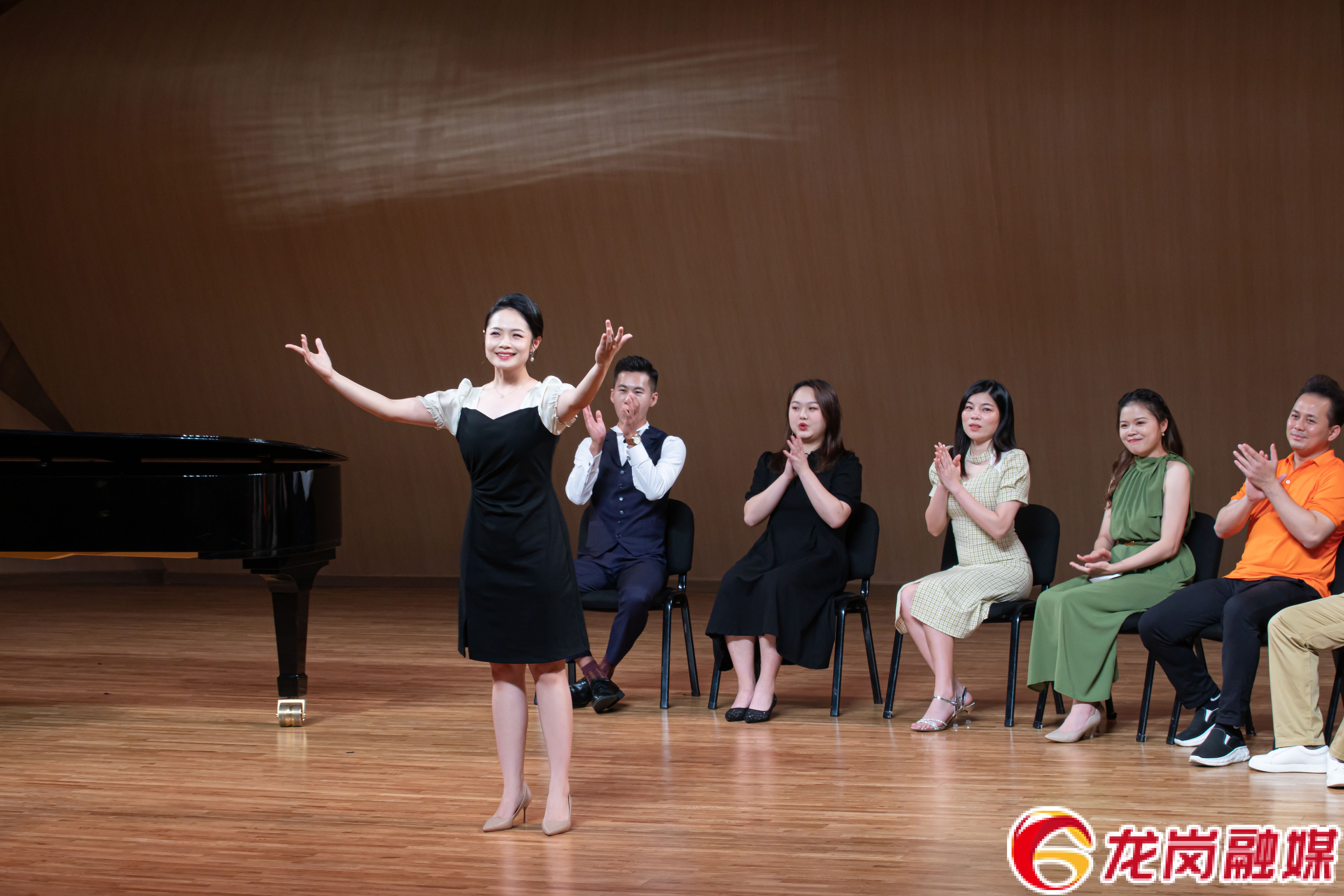 深圳声乐比赛,深圳声乐比赛，一场自然美景中的音乐之旅，带你远离尘嚣，发现内心平静